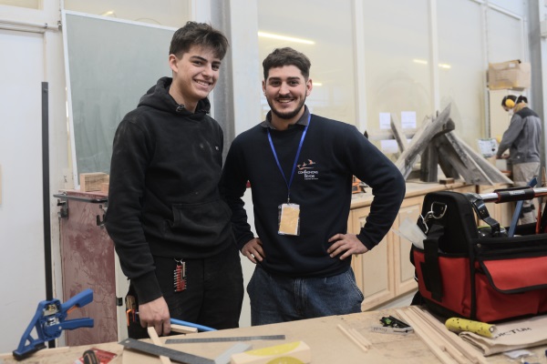 PhilÃ©mon et Pierre Alain, apprentis charpentiers