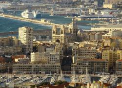 Une manifestation pour la défense d'une place de Marseille dégénère