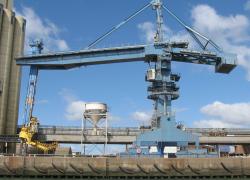 Le dépôt pétrolier de Lorient bloqué par des indépendants du BTP
