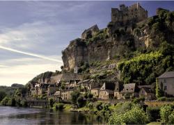 Les travaux du contournement de Beynac en Dordogne suspendus par le Conseil d'Etat
